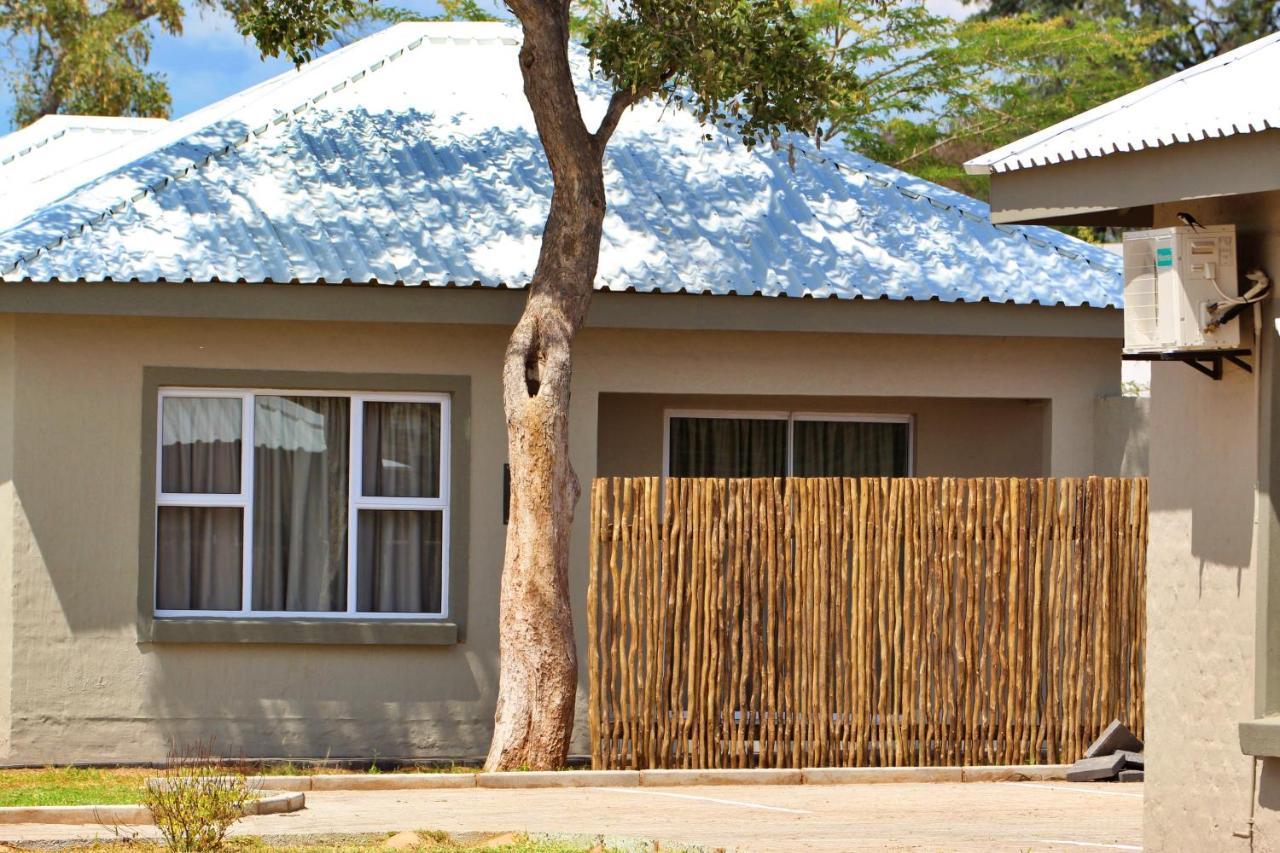 Tlou Safari Lodge Kasane Exterior foto